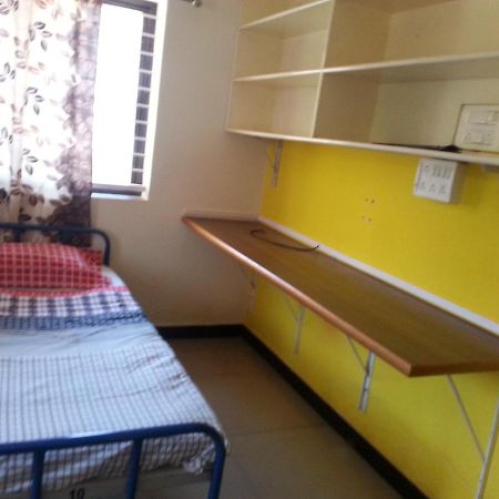 Nisarga Men'S Pg Hostel Dharwad Exterior foto