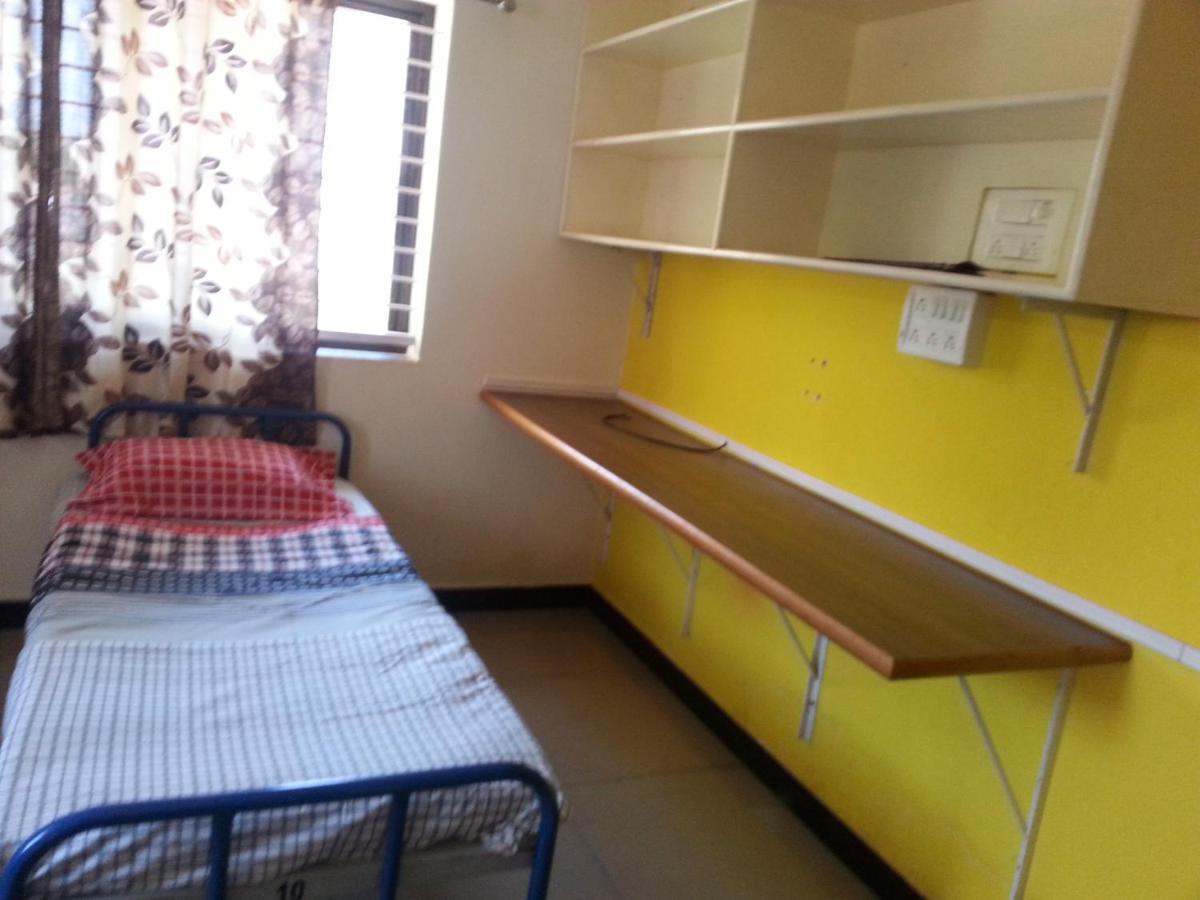 Nisarga Men'S Pg Hostel Dharwad Exterior foto